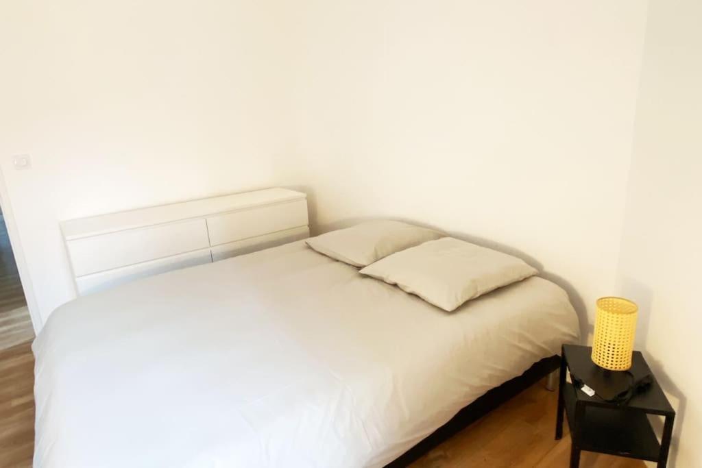 Appartement T5 Spacieux Et Chaleureux Avec Parking Privatif *