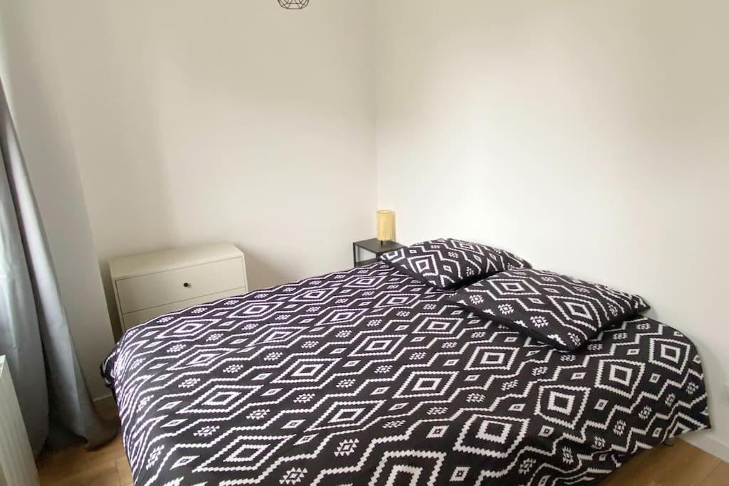 Apartment T5 Spacieux Et Chaleureux Avec Parking Privatif